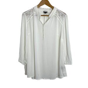 Torrid White Gauze Eyelet Detail Long Sleeve Blouse Size 00 (m/l) Lightweight